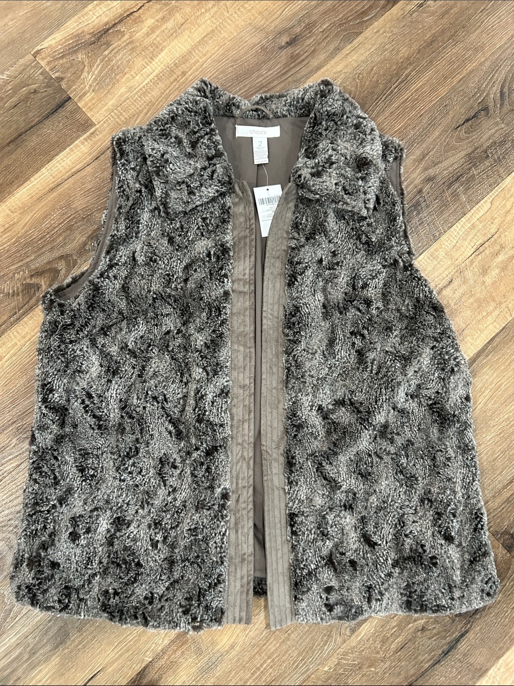 Chicos faux fur vest gray/tan NWT size 2